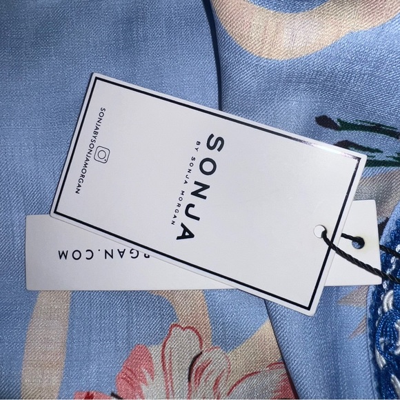 Sonja by Sonia Morgan 2 piece short set - Picture 9 of 10